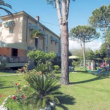 Parma Mare 3* Marina di Massa